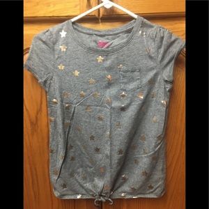 Cute tie bottom shirt